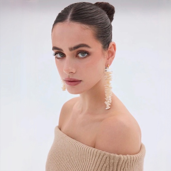 Cult Gaia Aliza Baroque Cultured Freshwater Pearl Asymmetric Drop Earrin… - Picture 7 of 16